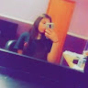 Meet your Posher, Daniela